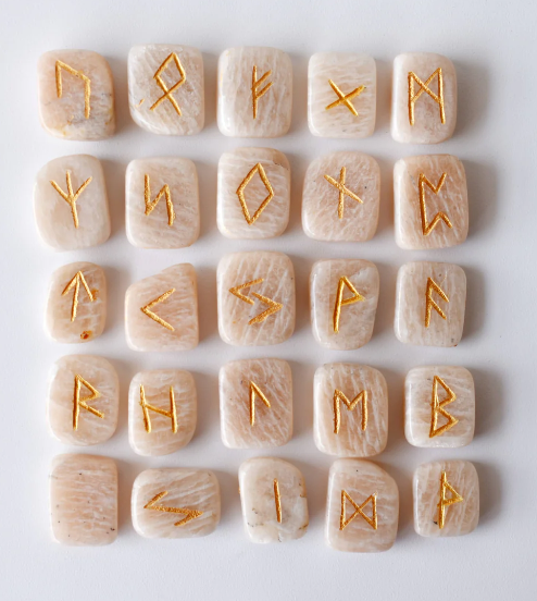 Moonstone rune set
